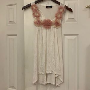 😍 2/$29 Body C sleeveless tee like long tank with trim